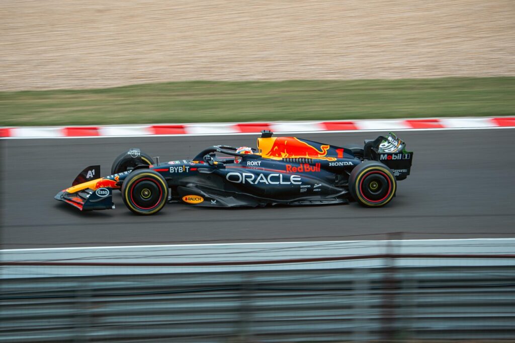 Max Verstappen got in to 16 place